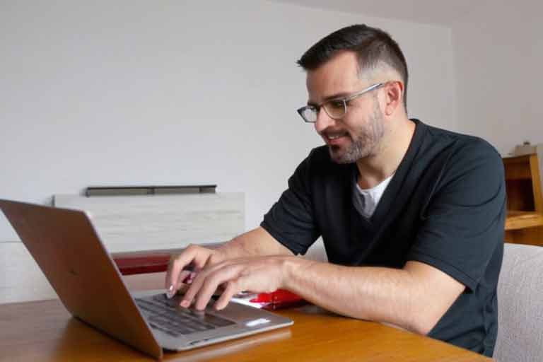 ¿Cómo solucionar el reinicio inesperado en tu portátil Lenovo Yoga?