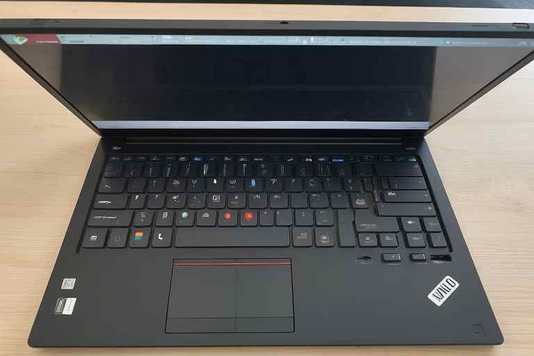 ¿Cómo solucionar el error "no se detecta el disco" en un Lenovo ThinkPad L15?